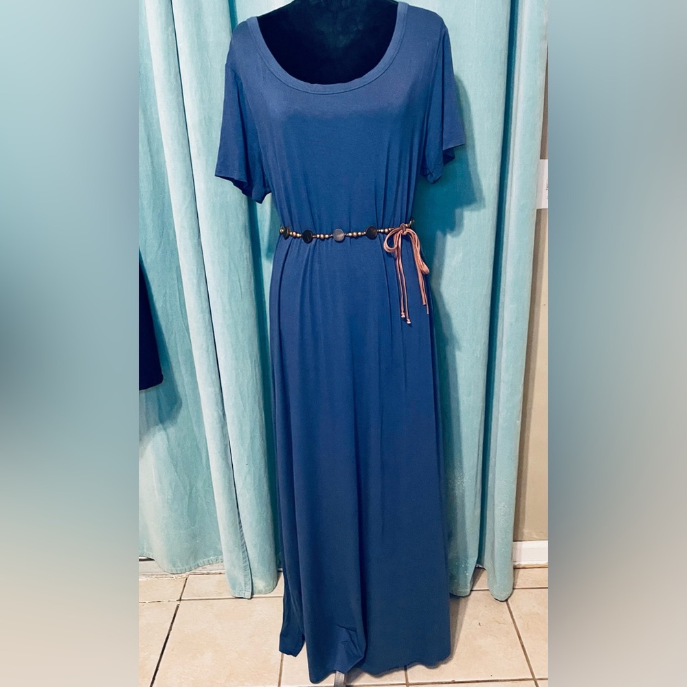Blue Maxi Dress SizeXL Short Sleeves Scoop Neck Side Slits Stretchy Comfortable
